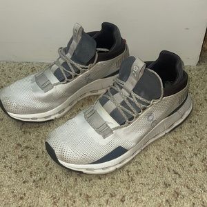 Used condition on cloud tennis shoe